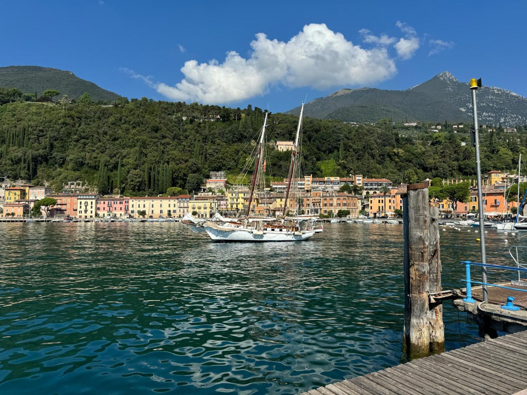 Casa Dolce Vita, Seeblick 托斯科拉诺-马德尔诺 外观 照片